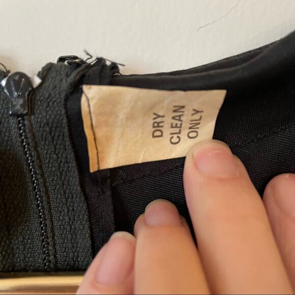 Amazing Vintage Black Ruched Column Draped Deep-V Cocktail Evening Dress - Picture 13 of 13